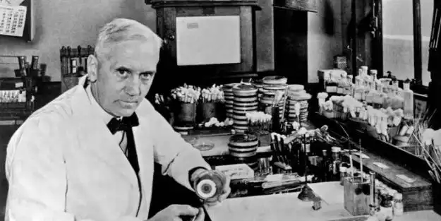 Alexander Fleming neyi icat etti?