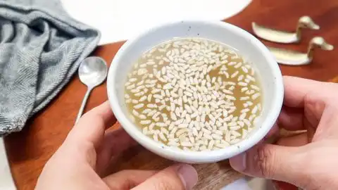 Saç Uzatan Pirinç Suyu Tarifi, Kullanımı ve Merak Edilenler