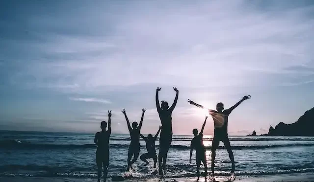 sevgi dostlara saygili olmakla guclenir